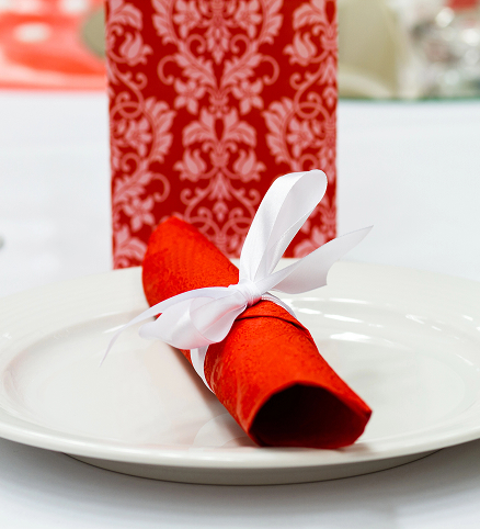 Cómo doblar servilletas de papel: 5 estilos fáciles y elegante